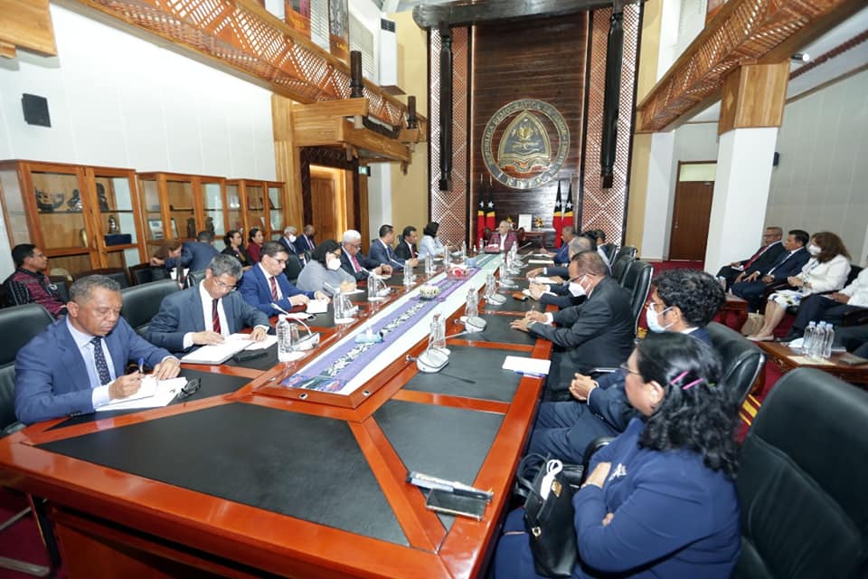 President Horta and 28 ambassadors discuss diplomacy strategies for attracting foreign investment
