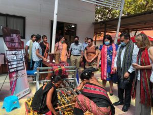 Govt and USAID organize national Tais weaving competition