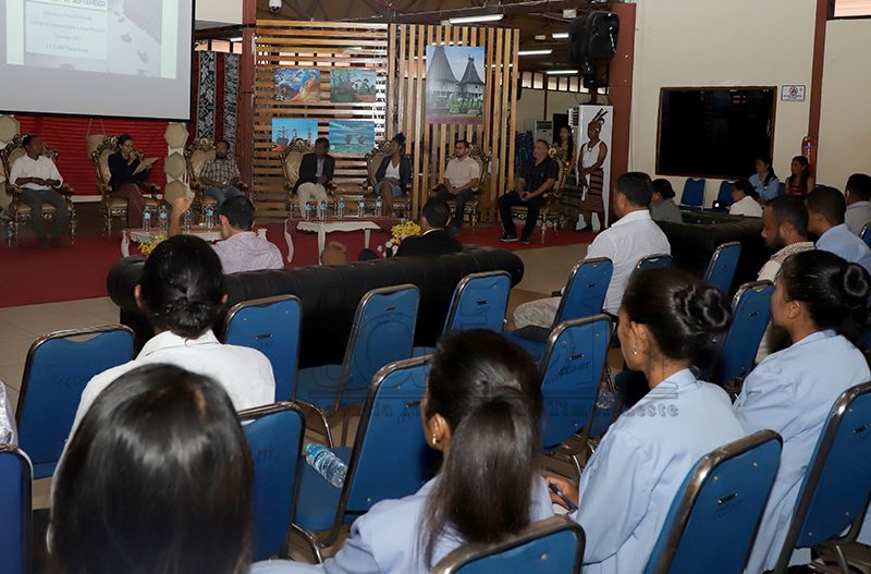 MTCI organizes dialogue to celebrate tourism International day