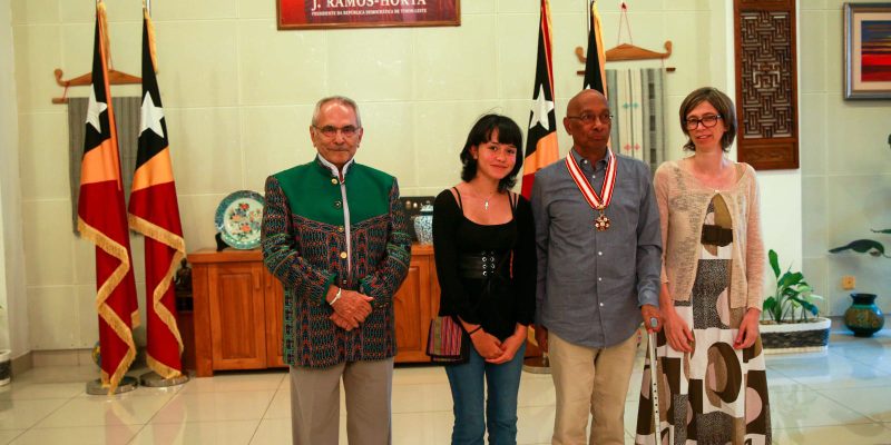 PR Horta awards the ‘Ordem de Timor-Leste” Medal to the writer Luis Cardoso