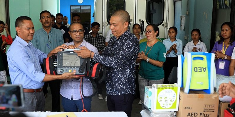 PhD hands over emergency medical equipment to SNAEM I.P