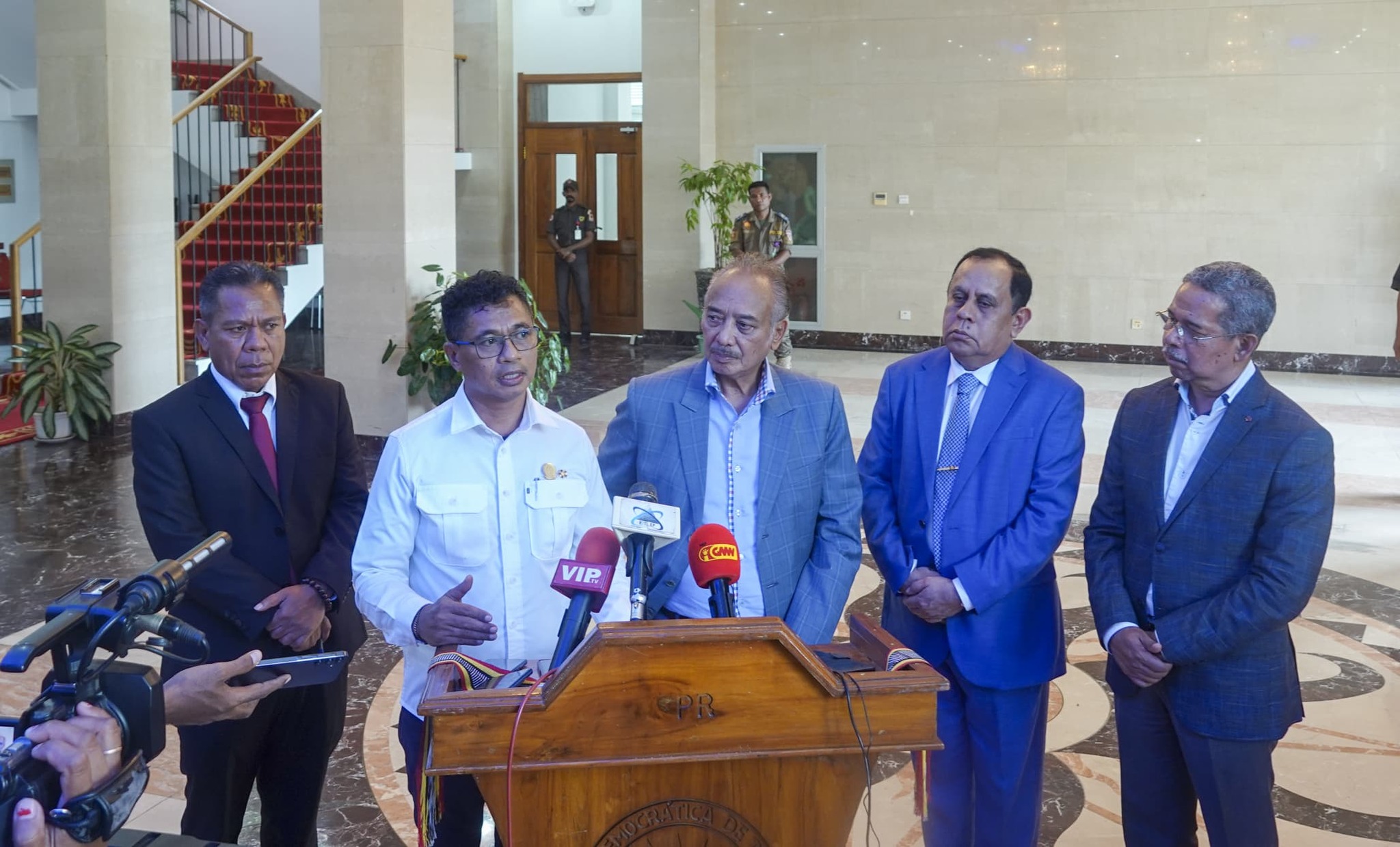 Horta and Govt Members discuss special guests for commemoration of restoration of independence day