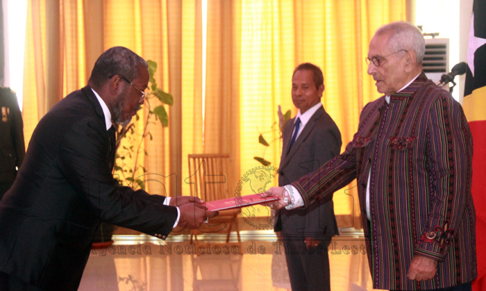 Angola’s new ambassador presents credentials to President Horta