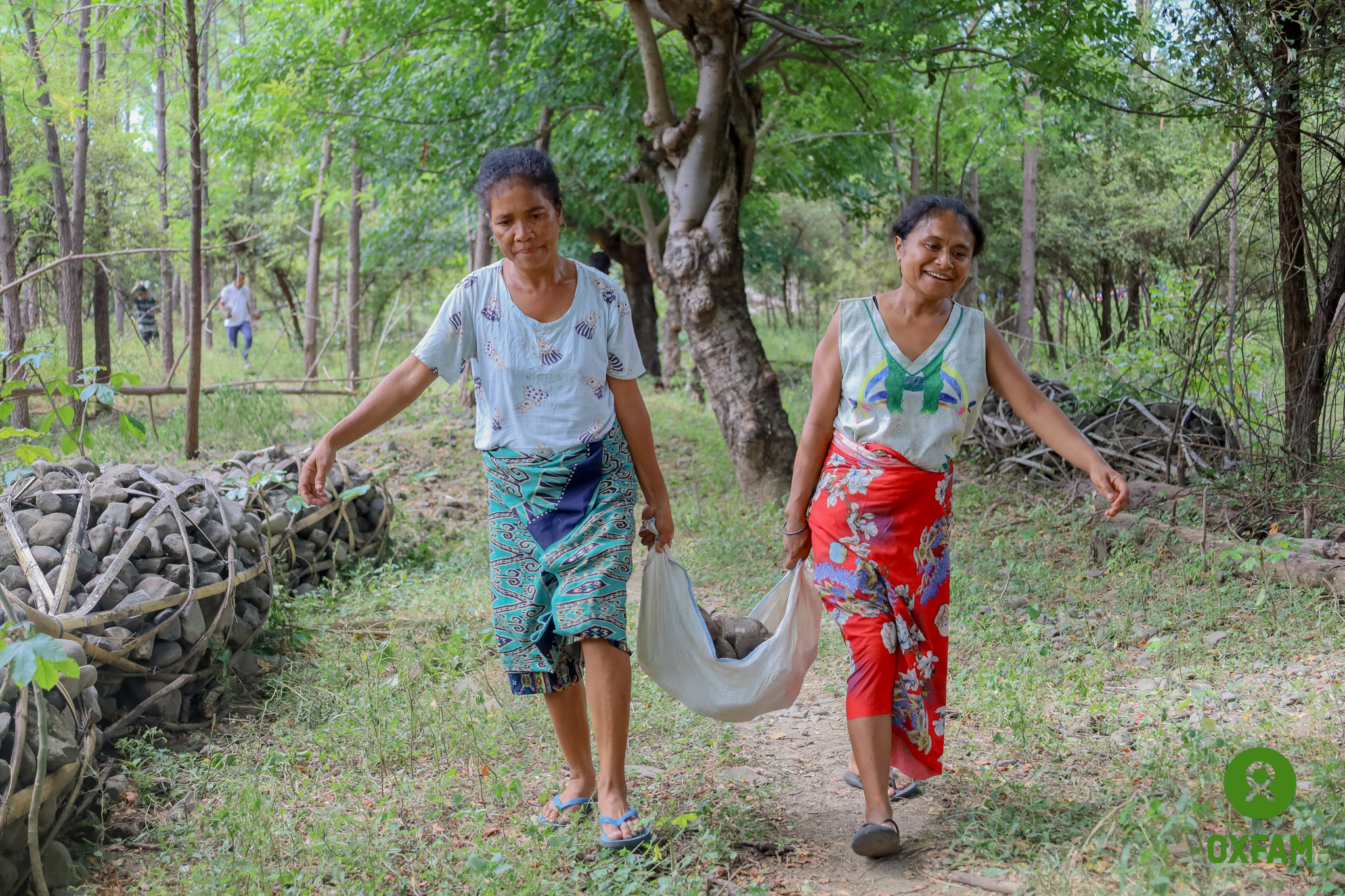 OXFAM and stakeholders discuss to enhance community resilience to climate change