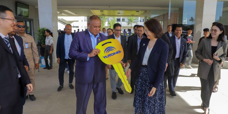 China offers two buses to the Timor-Leste government