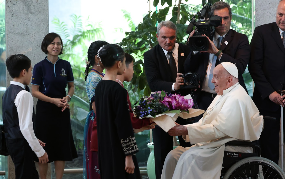 Pope Francis arrives in Singapore to end his ASEAN and Oceania trip