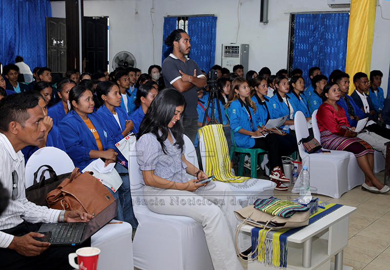 China Alumni Association and DIT shared information about Chinese scholarships with students in Timor-Leste
