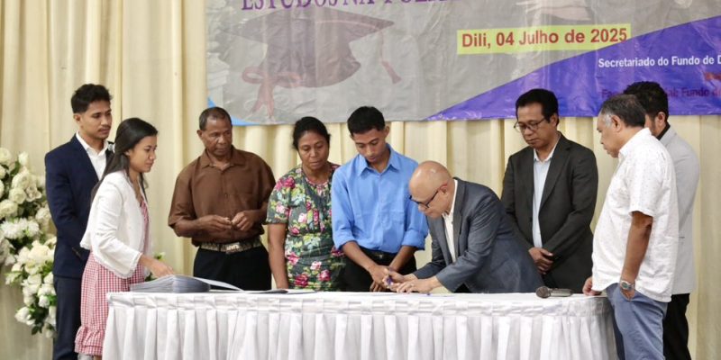 15 Timorese Students Awarded Scholarships to Study at Indonesia’s ATMI Polytechnic