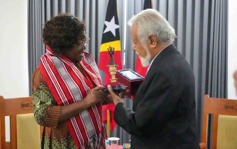 PM Gusmão receives former Prime Minister of São Tomé and Príncipe in Dili