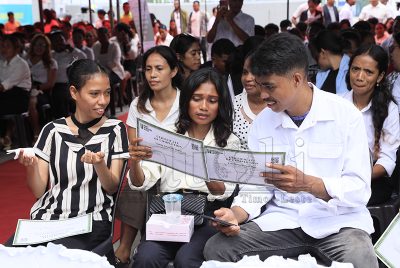 Incanto International awards certificates to more than 280 English language trainees