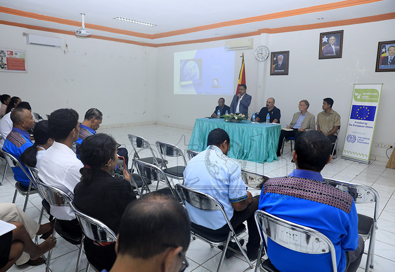 IADE trains former overseas workers in business planning