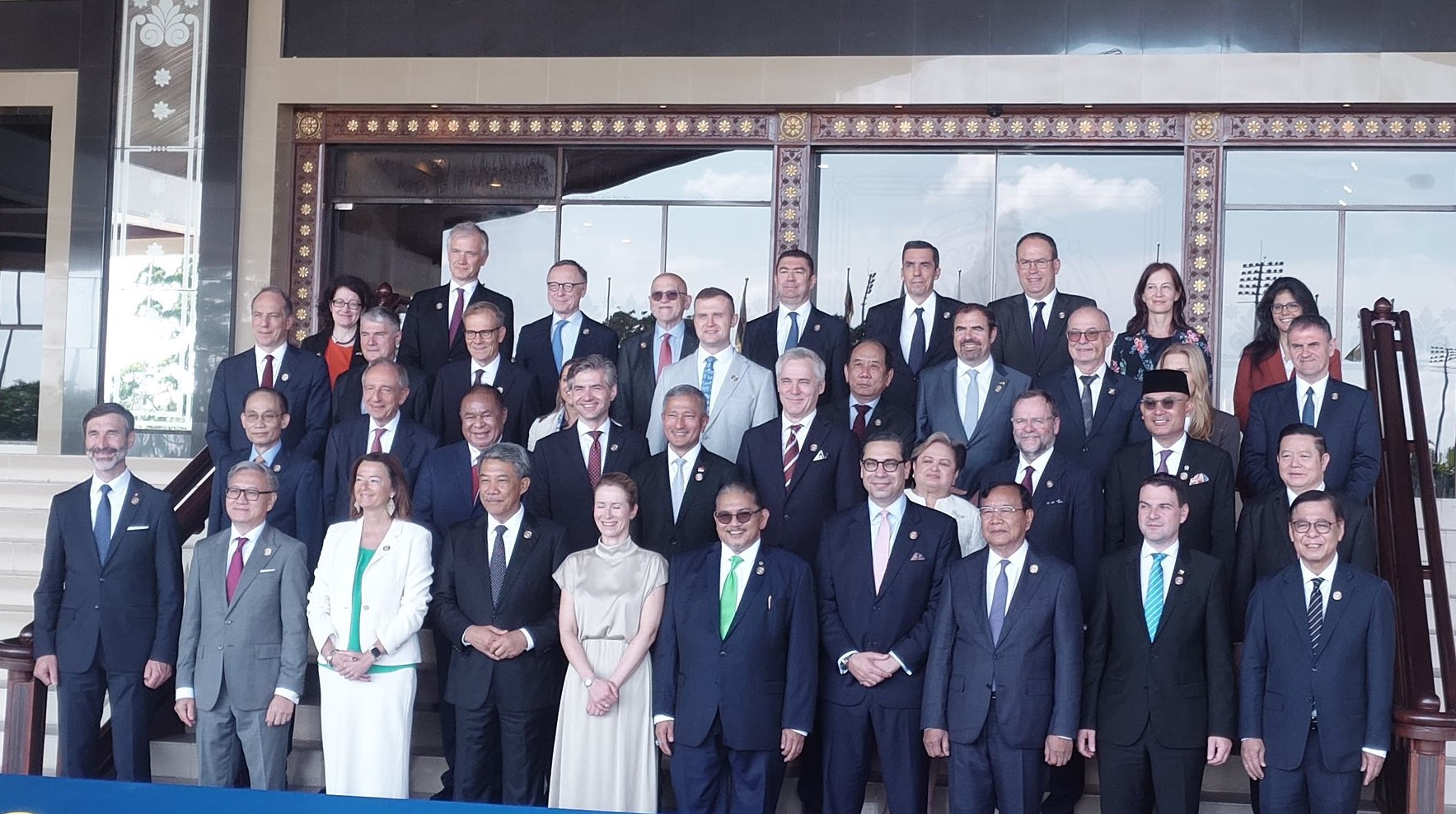 ASEAN, EU strengthen strategic partnership at 25th ministerial meeting in Brunei Darussalam