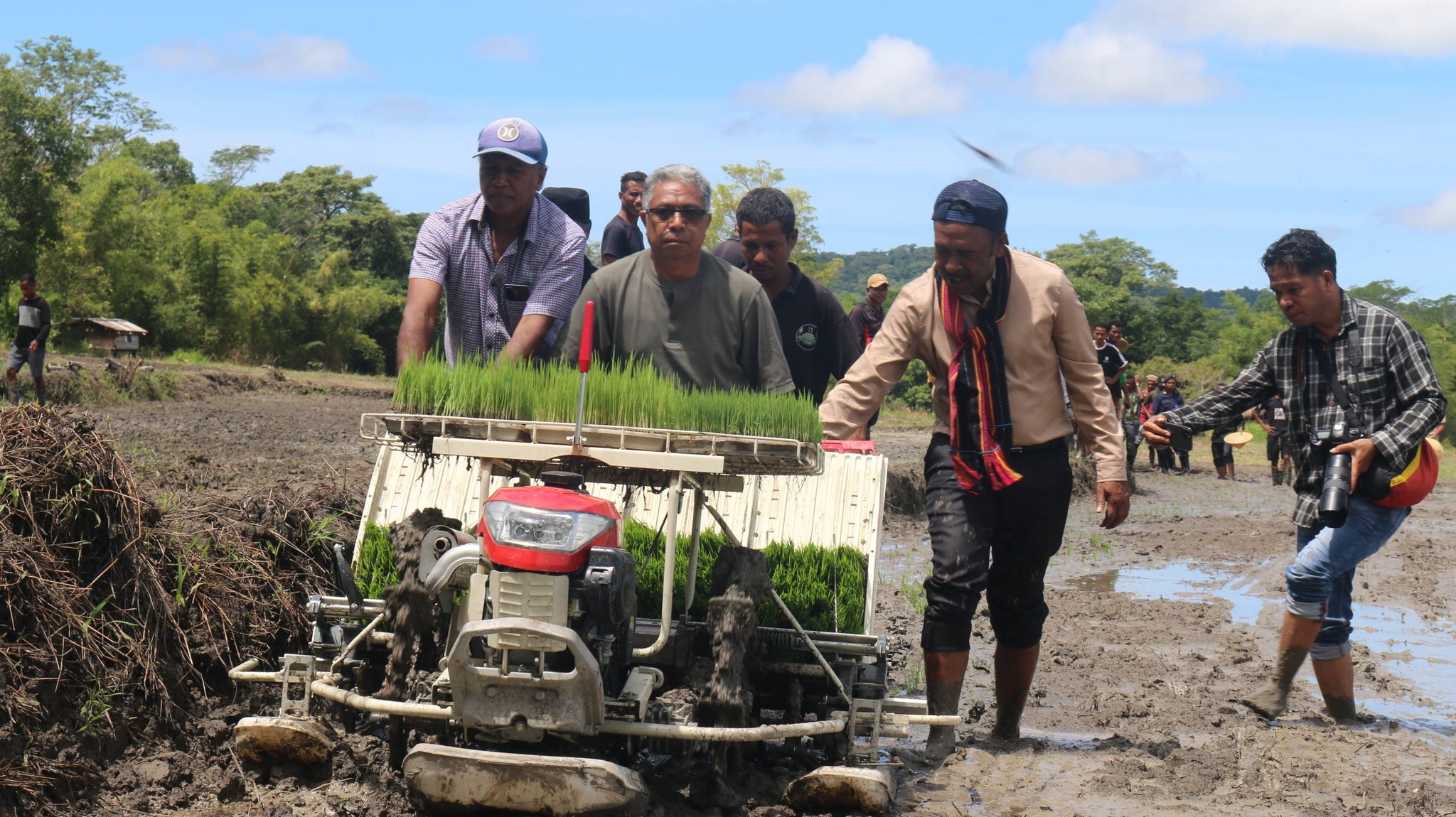 Govt promotes agricultural mechanisation and boosts rice production in Aileu and Ainaro