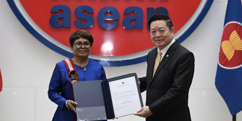 Timor-Leste’s new permanent representative to ASEAN presents credentials to Secretary-General Kao Kim Hourn