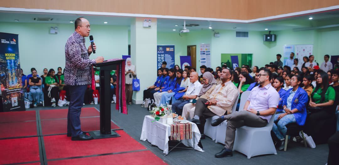 Malaysia Education Fair in Dili attracts over 400 students