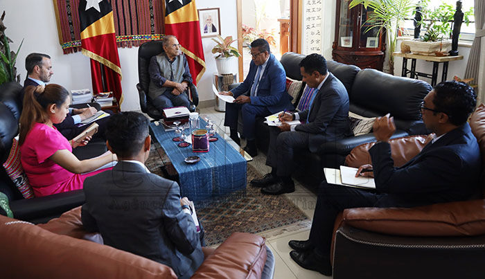 Ramos-Horta and Secretary-General Helder Da Costa discuss global peace and g7+ initiatives