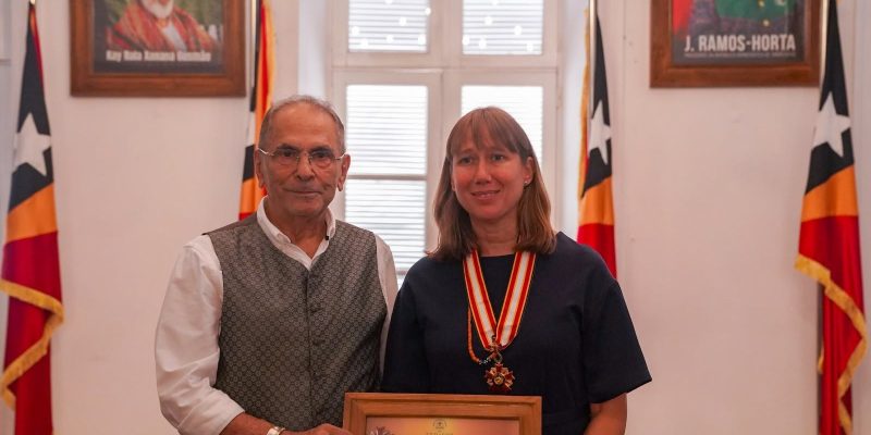 President Ramos-Horta bestows Collar of the Order of Timor-Leste on Country Director of ADB in Timor-Leste