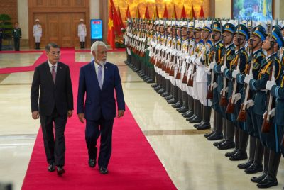 PM Gusmão receives official welcome in Hanoi, witnesses signing of cooperation agreements