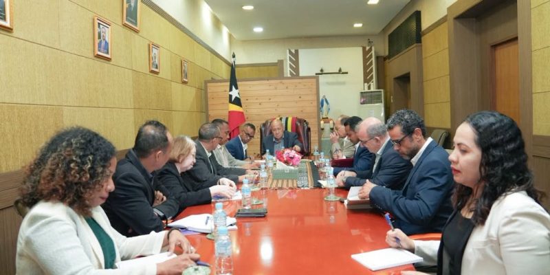 Minister Pereira meets Civil Service Commission to monitor public administration reform