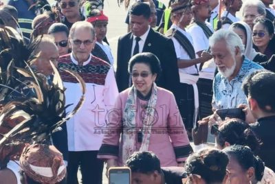 Former Indonesian President Megawati Soekarnoputri arrives in Dili for 3-day visit
