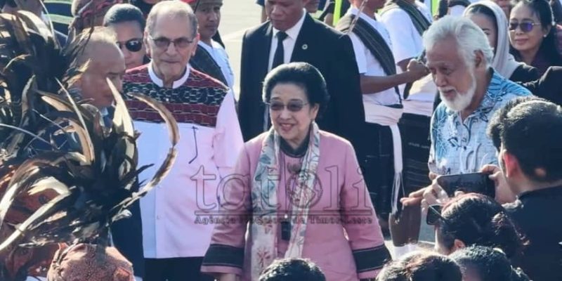 Former Indonesian President Megawati Soekarnoputri arrives in Dili for 3-day visit