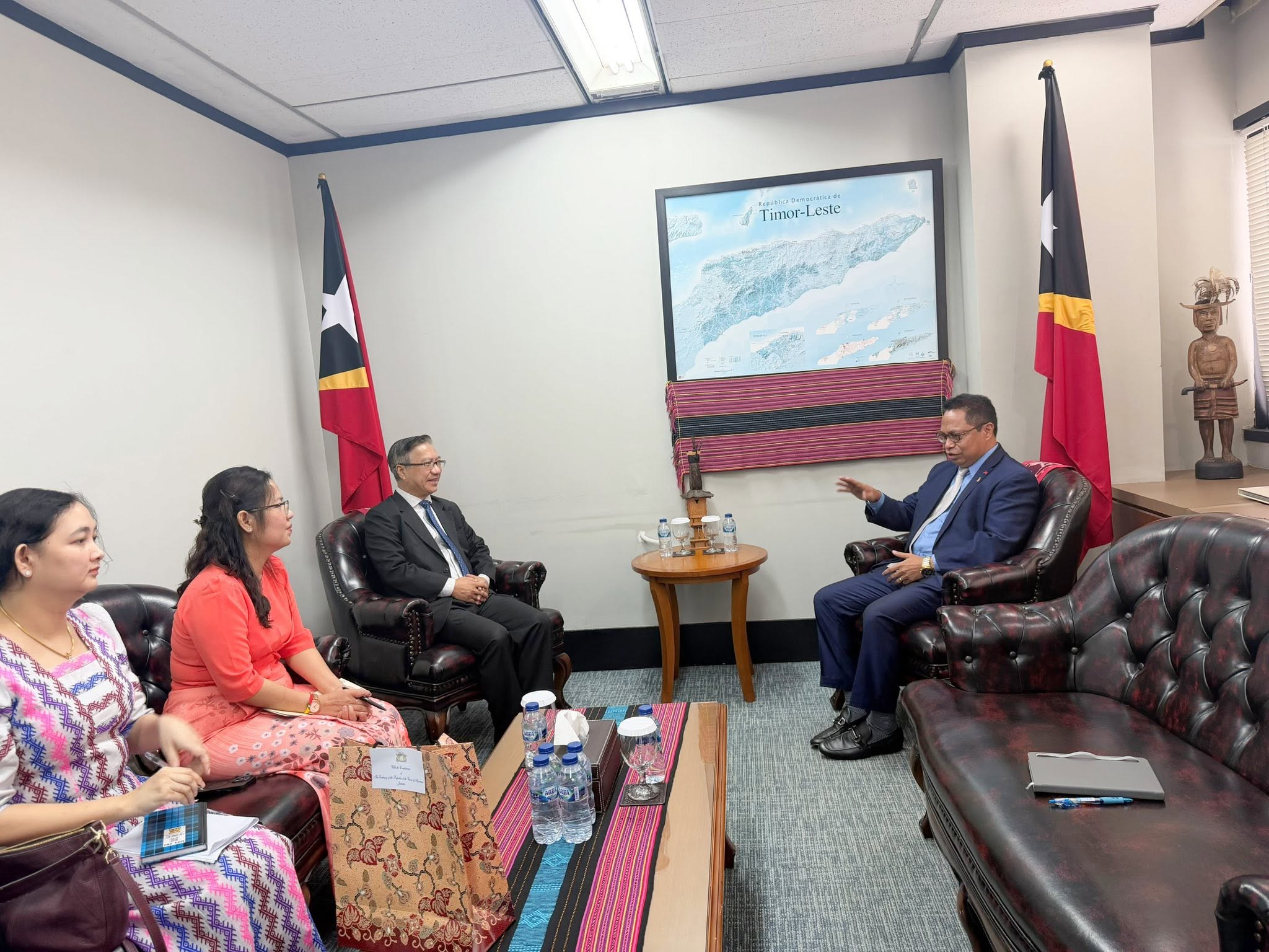 Timor-Leste envoy holds talks with Myanmar diplomat in Jakarta